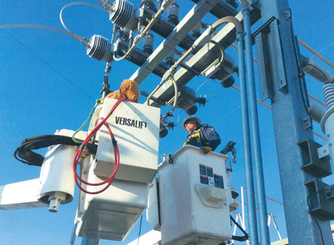 Light Plant Crews Track Down the Problem